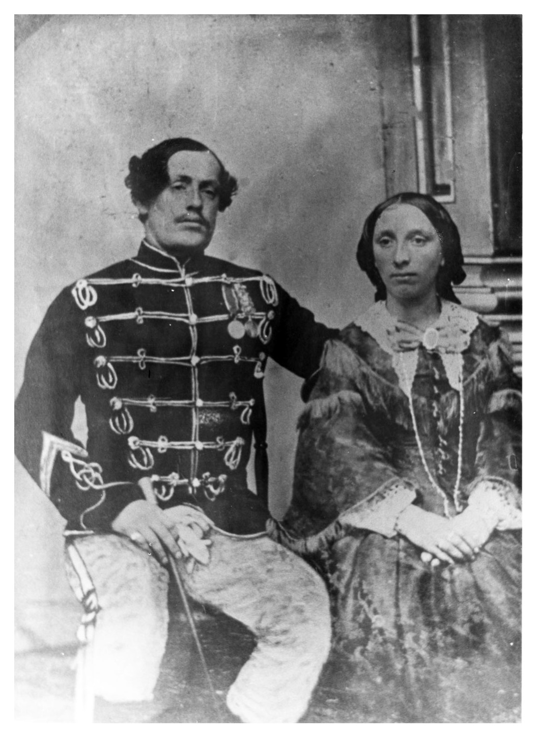 Robert Ashton and his first wife, unknown date. Click to enlarge.
